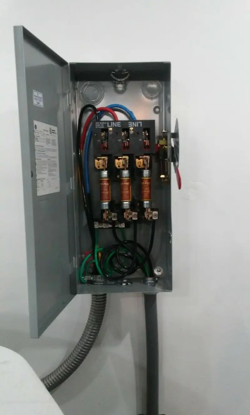 Three-phase disconnect switch installed for Smoke Detector Installation in Southport
